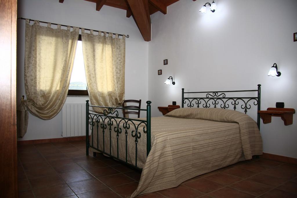 Agriturismo Costa Verde Арбус Стая снимка